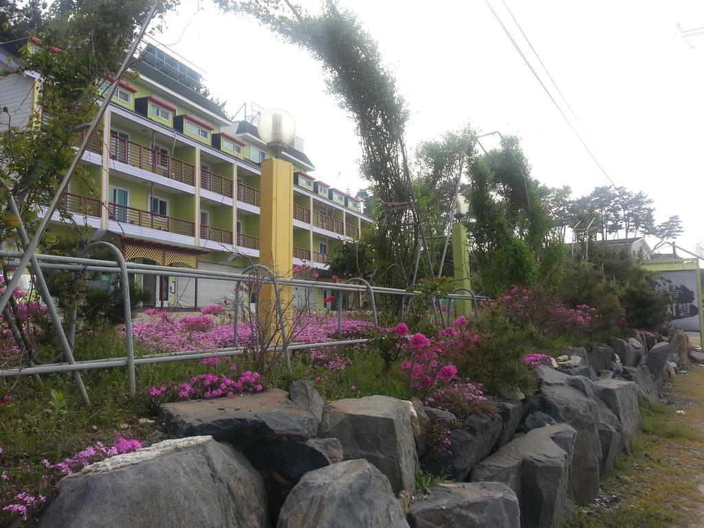 Yongdu Beach Pension Boryeong Ngoại thất bức ảnh
