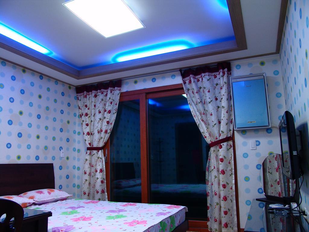 Yongdu Beach Pension Boryeong Ngoại thất bức ảnh